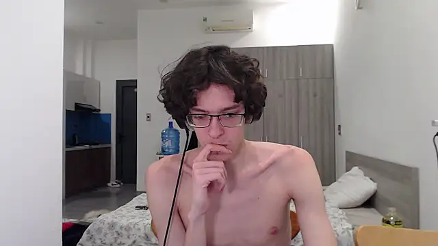 LovesomeCookie online show from November 12, 2025, 6:52 pm