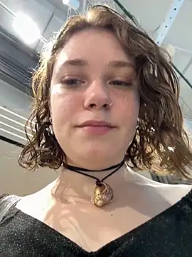 Snapshot of lucy-joy chatting on October 7, 2025, 10:34 am lucy-joy online show from October 7, 2025, 10:34 am