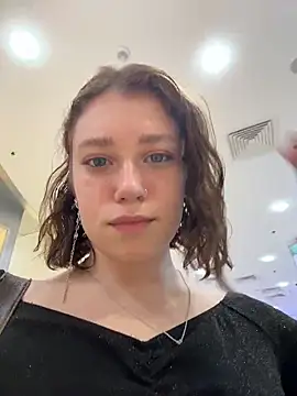 Snapshot of lucy-joy chatting on October 10, 2025, 9:30 am lucy-joy online show from October 10, 2025, 9:30 am