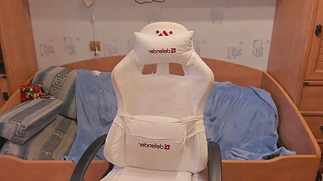 Snapshot of Dexter_Bennett chatting on March 2, 2026, 1:51 pm Dexter Bennett online show from March 2, 2026, 1:51 pm