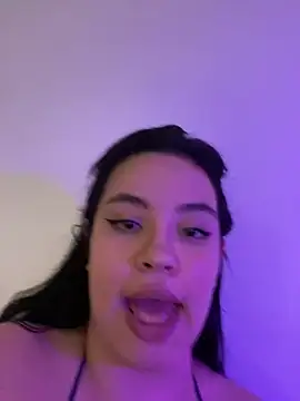 Emily Taylor2 online show from October 5, 2025, 4:33 am