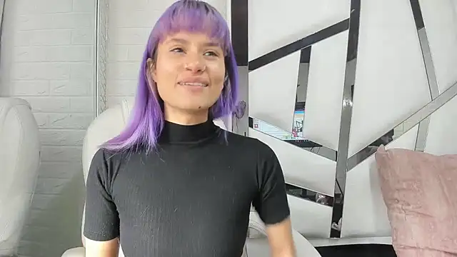 barbieambar online show from October 1, 2025, 1:06 pm