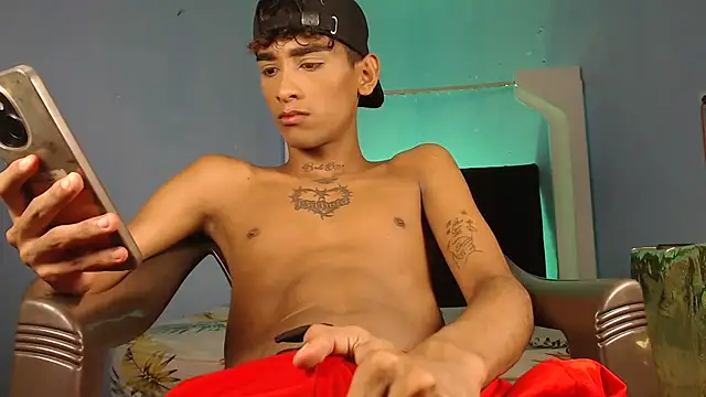 gabo hotboy online show from November 10, 2025, 8:41 pm