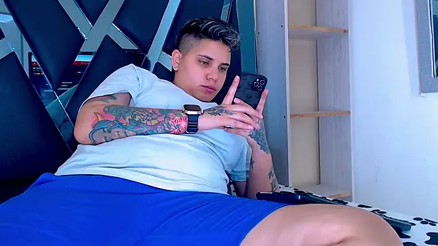 karla sexy21 online show from October 25, 2025, 3:58 am