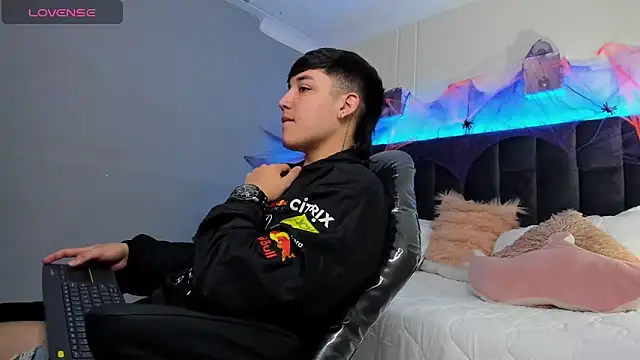 Ares di martin online show from October 11, 2025, 1:20 pm