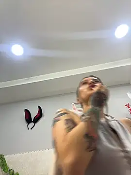 KoraSweett online show from October 16, 2025, 4:52 pm