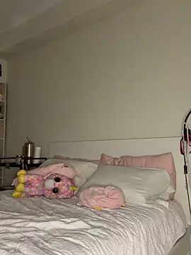 Snapshot of very_licious chatting on March 13, 2026, 10:05 pm very licious online show from March 13, 2026, 10:05 pm