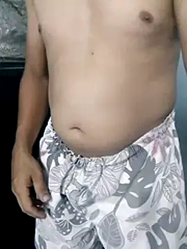 Snapshot of miroqui143 chatting on November 12, 2025, 12:22 am miroqui143 online show from November 12, 2025, 12:22 am