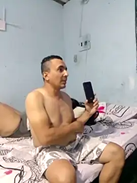 miroqui143 online show from December 3, 2025, 1:13 am