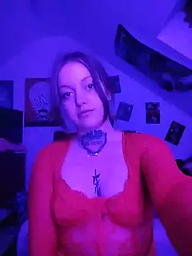 Amatrice X online show from May 18, 2026, 8:58 pm