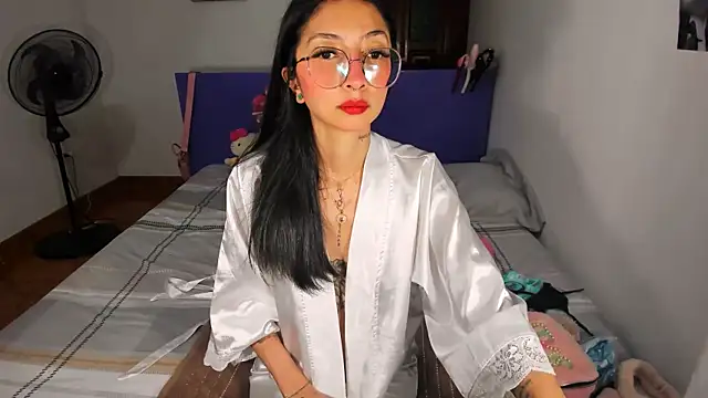 Anais lux online show from May 15, 2026, 11:01 pm