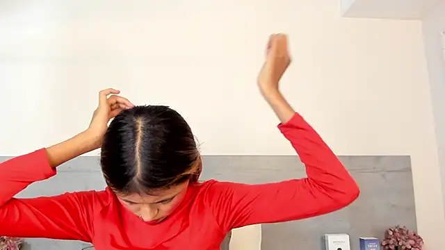 sunnyWhitee online show from March 7, 2026, 7:11 pm