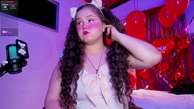 ShylySweet online show from February 15, 2026, 5:48 am