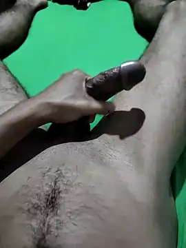 leonardo9348 online show from November 6, 2025, 3:29 am