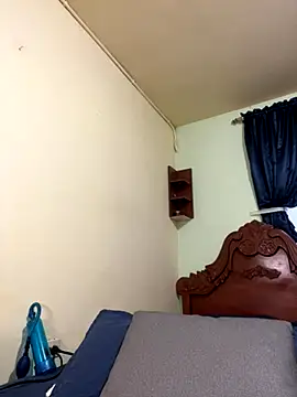 MaxDell online show from September 20, 2025, 10:33 pm