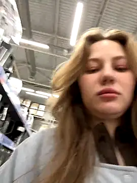 Snapshot of MikotoMisaka chatting on October 2, 2025, 5:20 pm MikotoMisaka online show from October 2, 2025, 5:20 pm