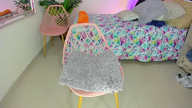 LusyKitty online show from October 27, 2025, 4:00 pm