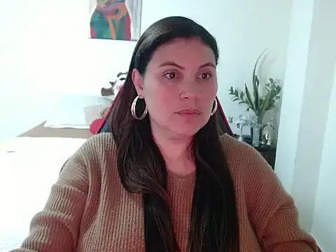 Snapshot of Secret_Bella chatting on October 4, 2025, 12:25 pm Secret Bella online show from October 4, 2025, 12:25 pm