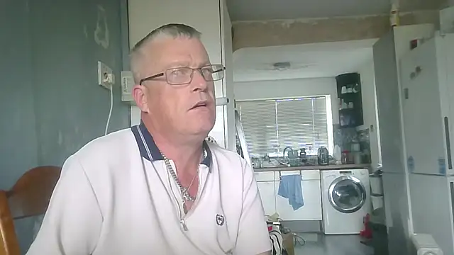 hefin18 online show from September 13, 2025, 11:43 am