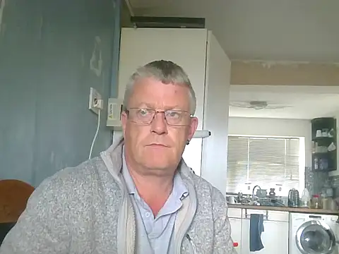 hefin18 online show from April 10, 2026, 11:37 am