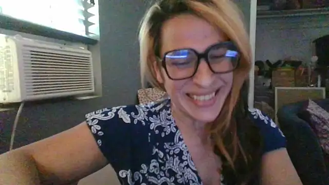 mayra mayhem online show from July 27, 2026, 1:51 pm