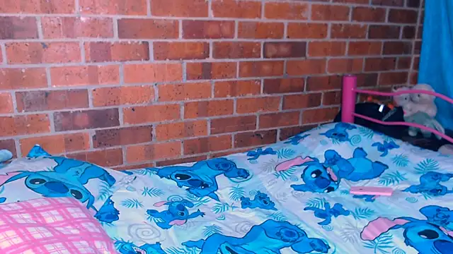 danaiisabella online show from November 4, 2025, 12:54 am