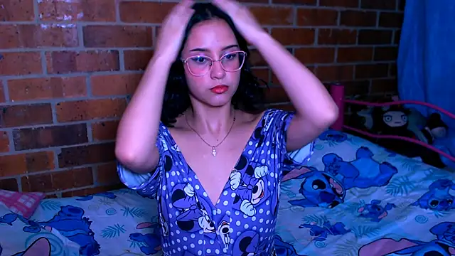 danaiisabella online show from November 9, 2025, 1:48 am