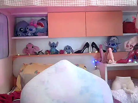 nataliewang69 online show from May 15, 2026, 7:15 am