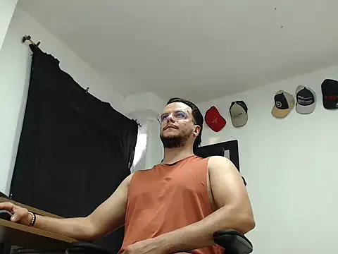 Snapshot of cloudsxxx chatting on February 9, 2026, 10:36 pm cloudsxxx online show from February 9, 2026, 10:36 pm