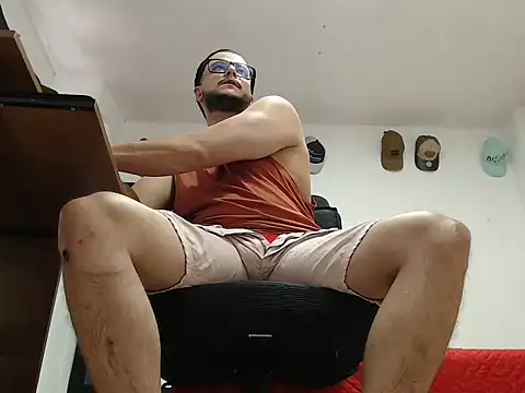 Snapshot of cloudsxxx chatting on February 21, 2026, 5:47 pm cloudsxxx online show from February 21, 2026, 5:47 pm