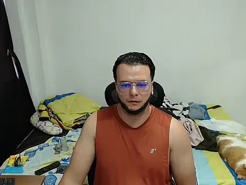 cloudsxxx online show from March 26, 2026, 6:13 pm