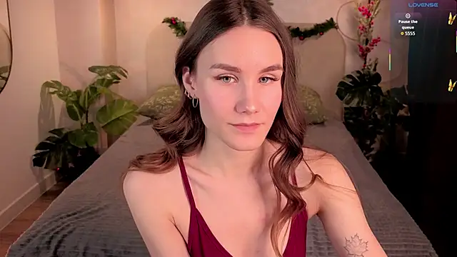  Clare Florence  online show from January 9, 2026, 1:58 pm