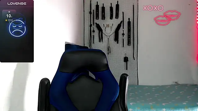 dylan apol0 online show from October 23, 2025, 4:01 am