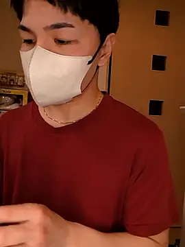 kqitooo online show from March 4, 2026, 9:04 am