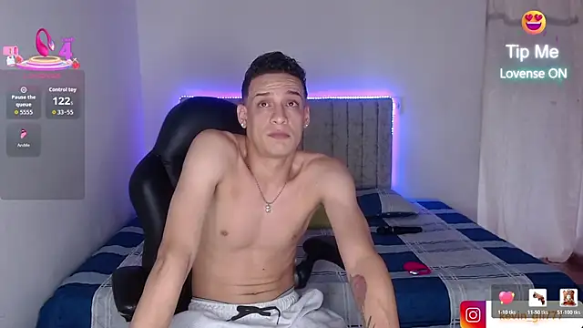 Ethanho0t online show from June 17, 2026, 4:08 pm