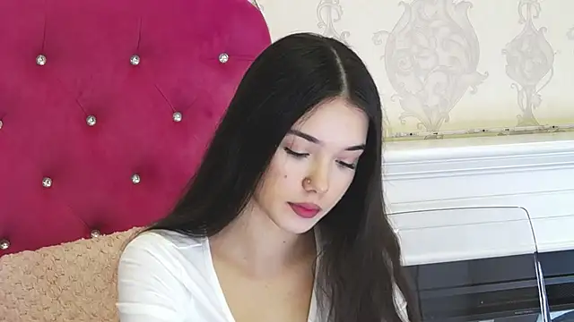 AlexisDevine online show from November 24, 2025, 5:18 am