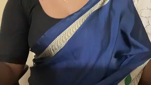 Pavani-Sexy online show from April 5, 2026, 6:05 pm