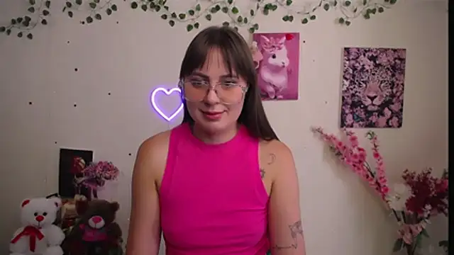 Amanda Bright  online show from July 13, 2026, 12:52 pm