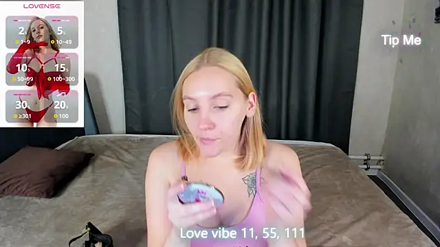 Anna Chelsea online show from October 20, 2025, 12:44 am