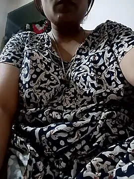 Snapshot of Trisha_71 chatting on June 8, 2026, 5:57 pm Trisha 71 online show from June 8, 2026, 5:57 pm