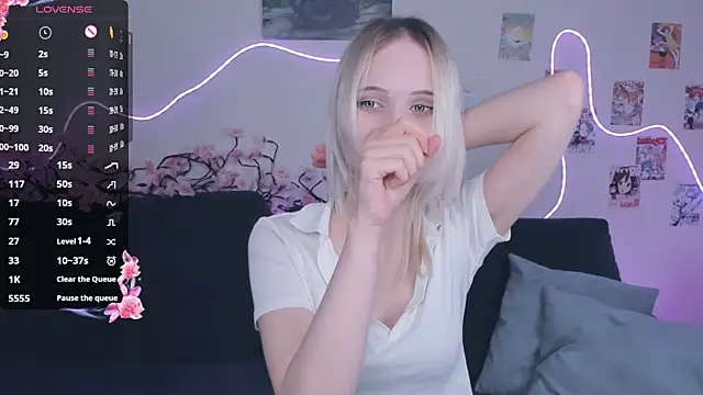 Megan--chan online show from March 11, 2026, 5:19 pm