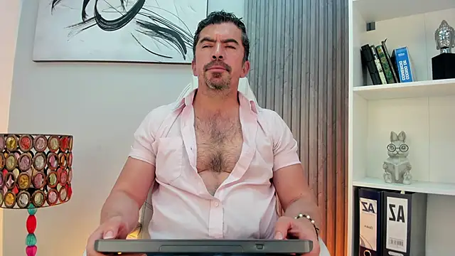 JuanKFit 45 online show from July 1, 2026, 3:30 am