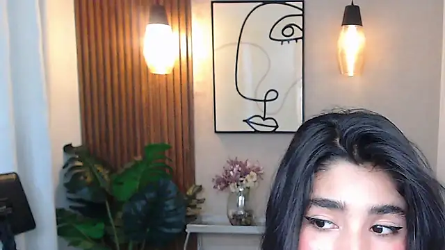 Lia Mar  online show from April 10, 2026, 6:01 pm