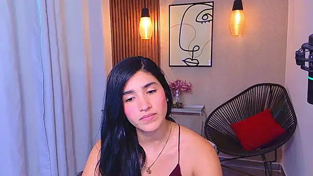 Lia Mar  online show from June 18, 2026, 6:12 pm