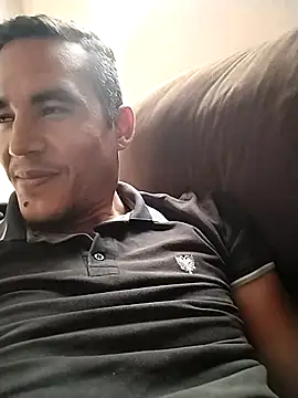 Snapshot of Boragozarvem chatting on December 17, 2025, 5:41 pm Boragozarvem online show from December 17, 2025, 5:41 pm