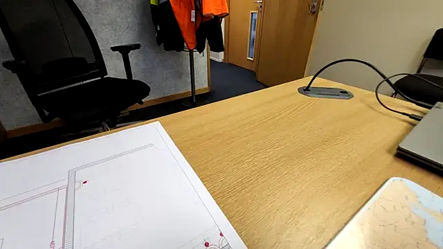 Snapshot of Oorse1966 chatting on November 5, 2025, 12:05 pm Oorse1966 online show from November 5, 2025, 12:05 pm