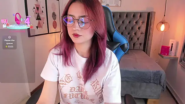 Lily Fleming online show from September 15, 2025, 7:25 pm