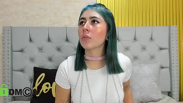 Skarlet 04 online show from November 8, 2025, 4:07 pm