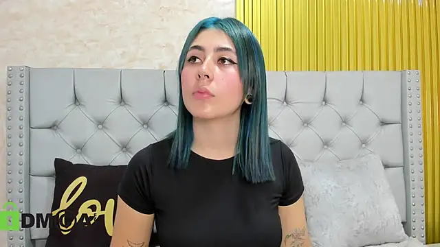 Skarlet 04 online show from November 11, 2025, 5:46 pm