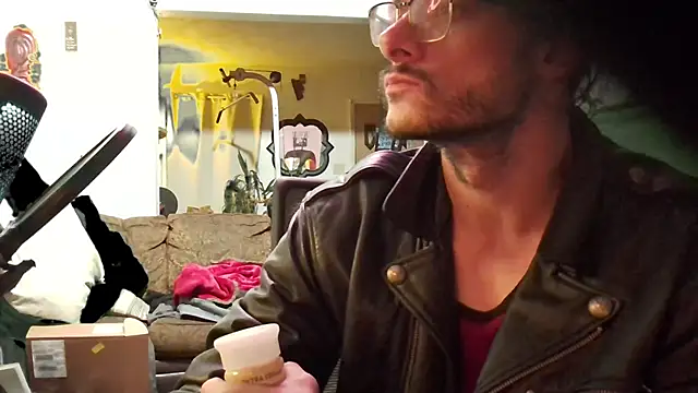 MasterDaddyCool online show from November 5, 2025, 10:04 am